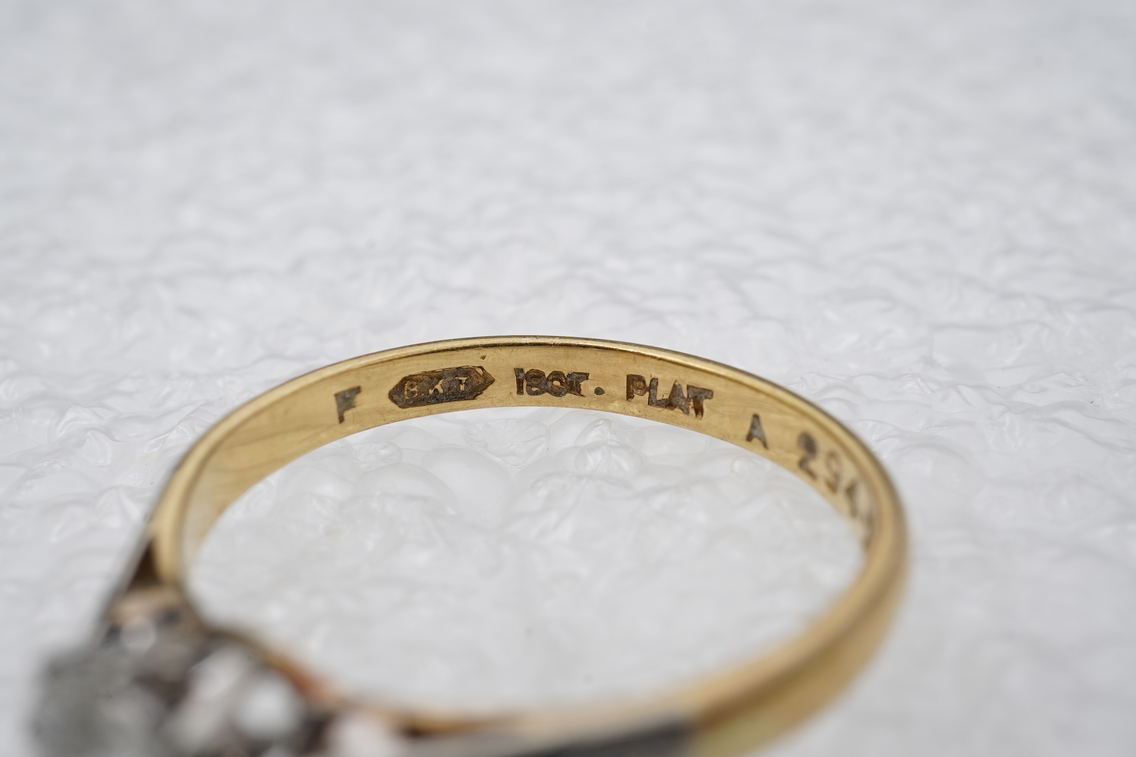 A diamond ring, early 20th century